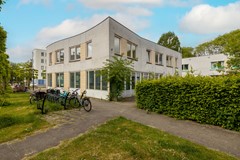 Aardbisschop Romerostraat 332  Utrecht 007.jpg